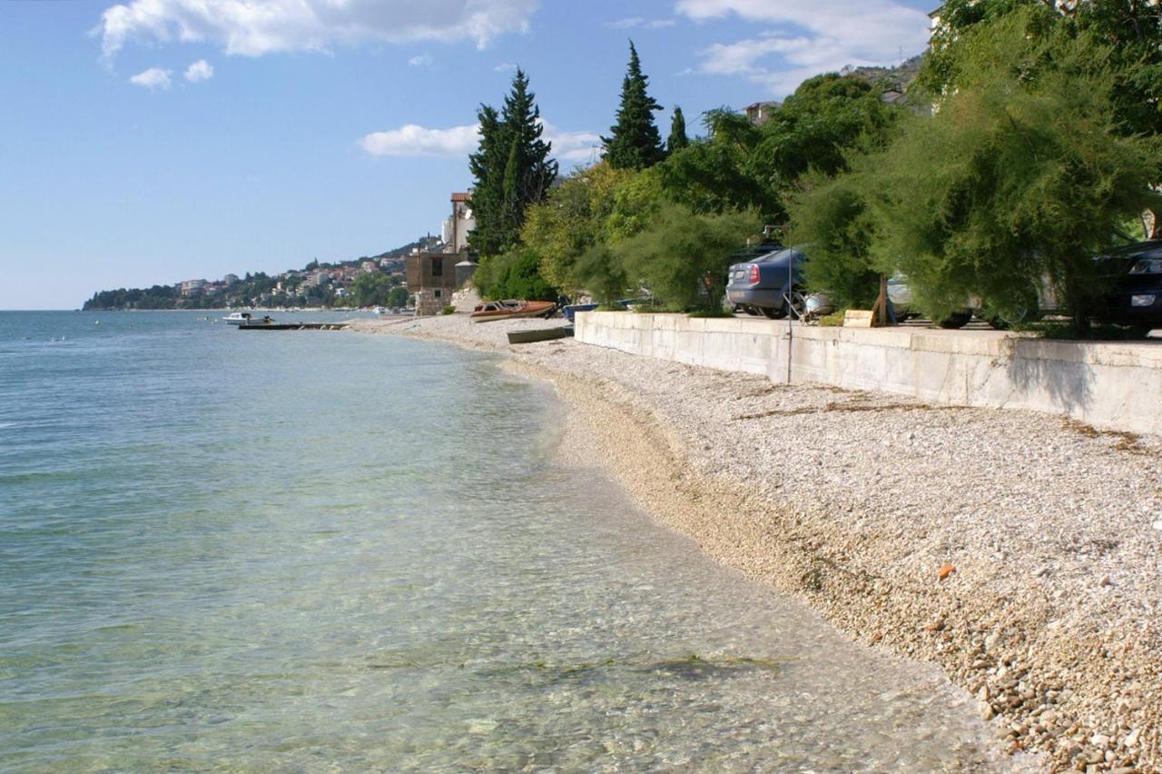 Apartments By The Sea Brist, Makarska - 15714 Подаца Экстерьер фото