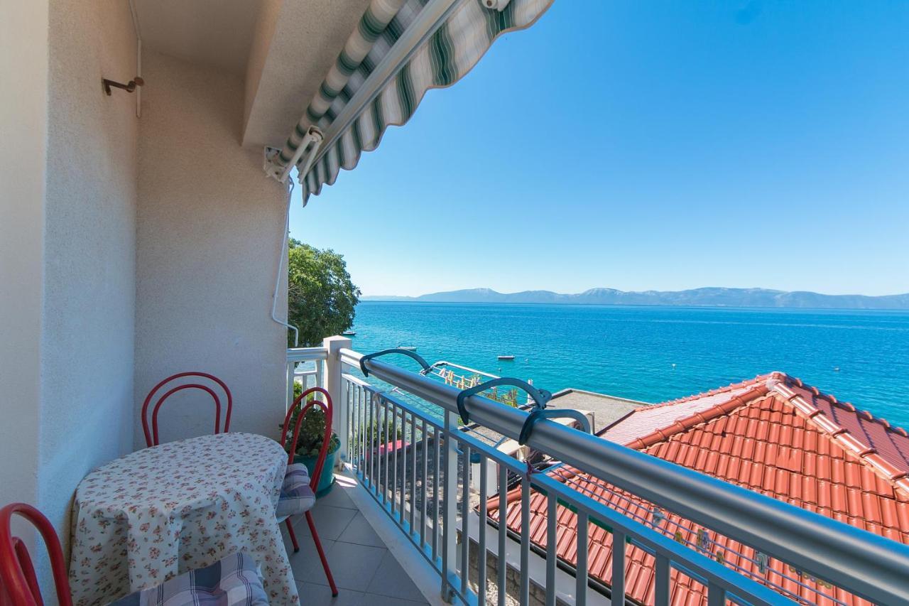 Apartments By The Sea Brist, Makarska - 15714 Подаца Экстерьер фото