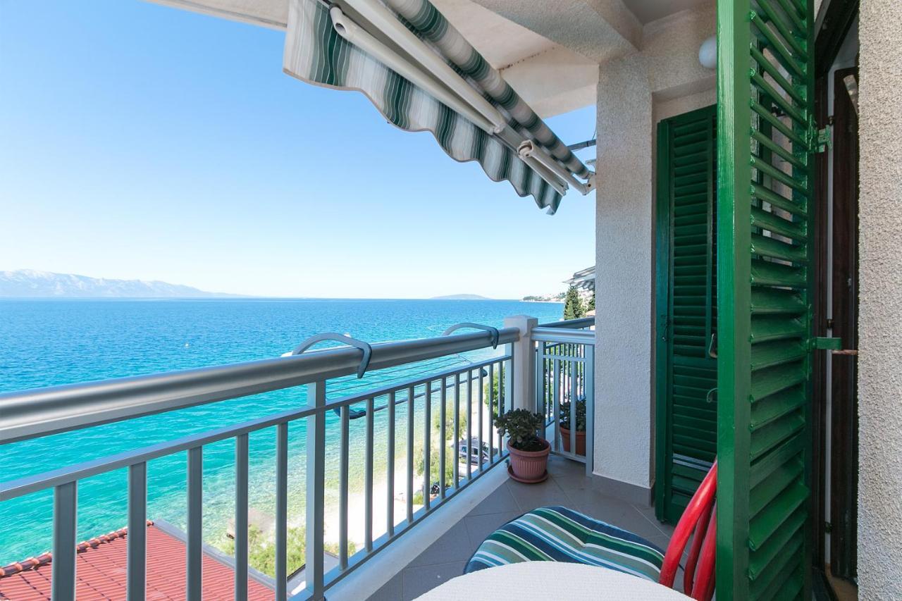 Apartments By The Sea Brist, Makarska - 15714 Подаца Экстерьер фото