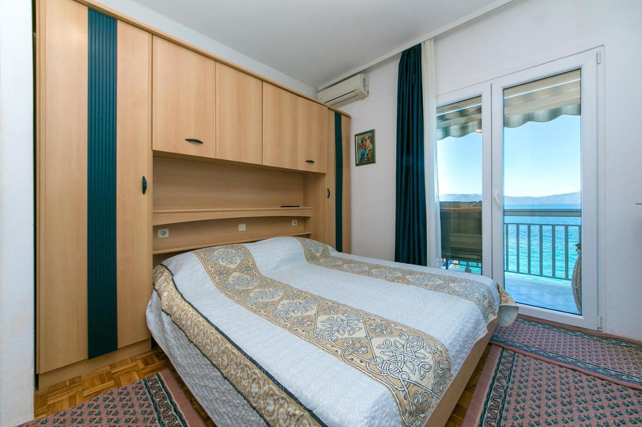 Apartments By The Sea Brist, Makarska - 15714 Подаца Экстерьер фото